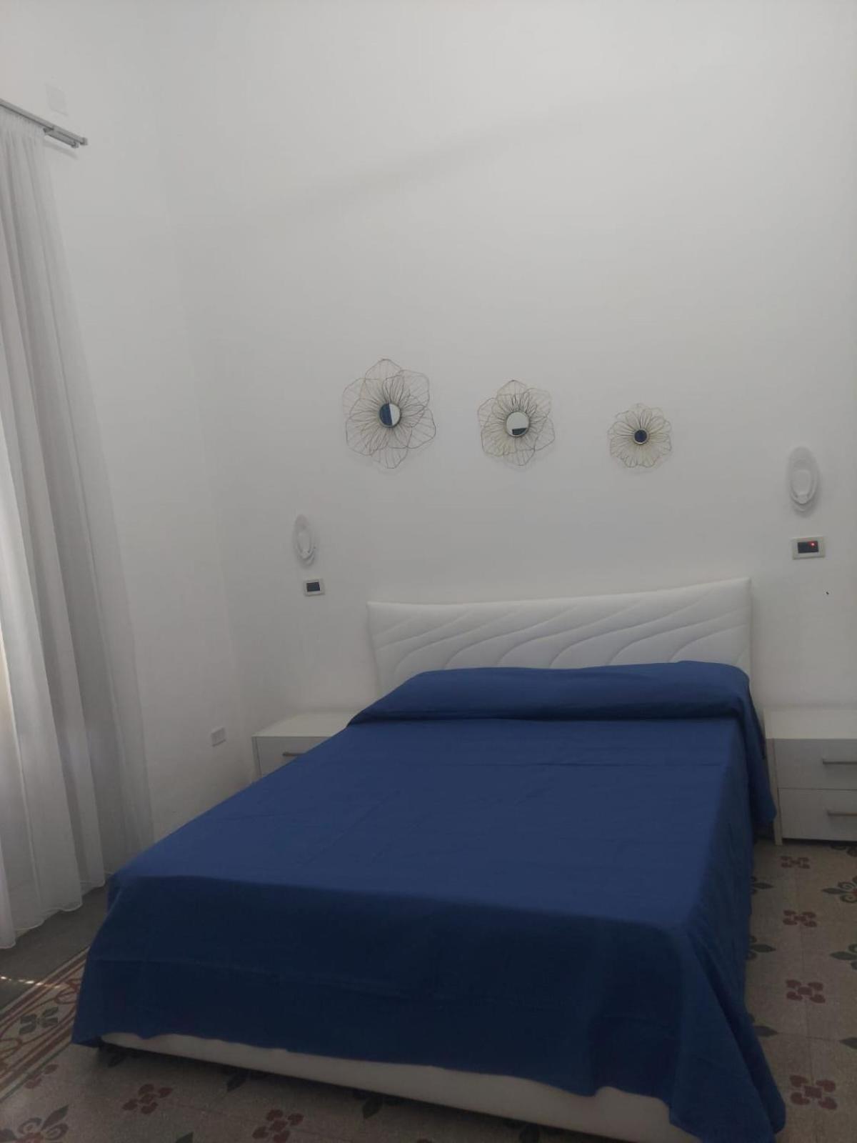 Guest House Lamphotel Militello Palermo Buitenkant foto