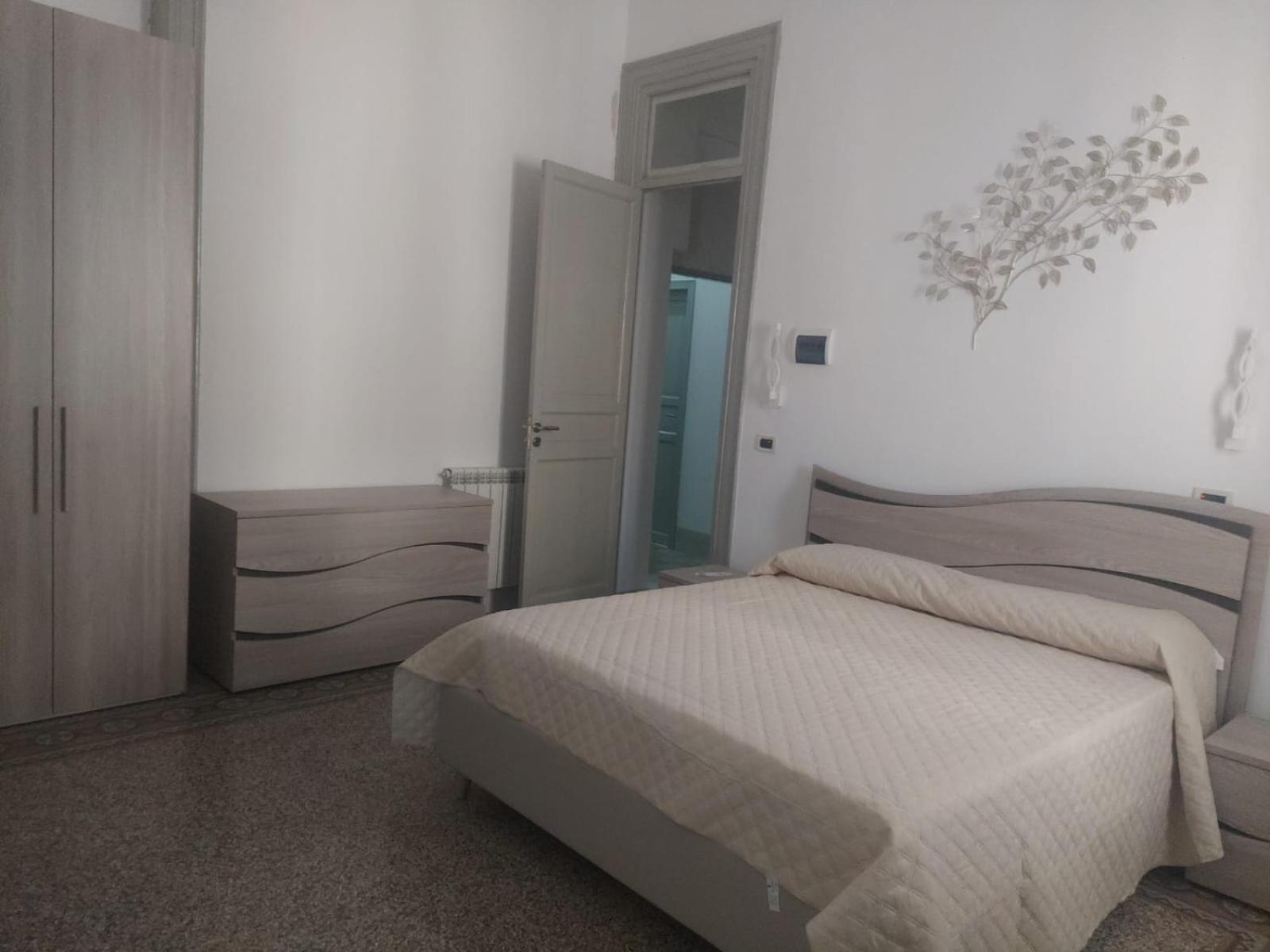 Guest House Lamphotel Militello Palermo Buitenkant foto